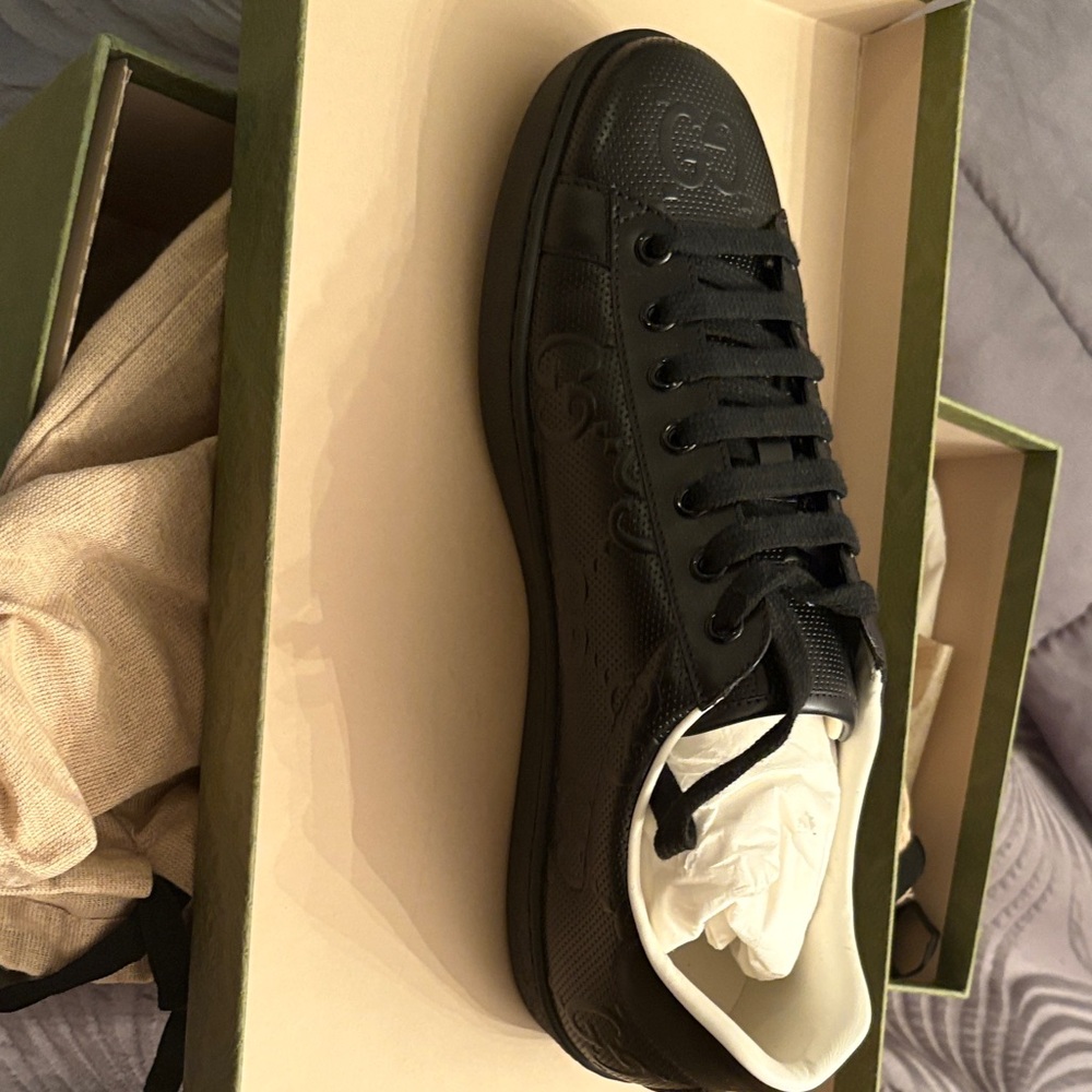Gucci Black Leather Sneakers